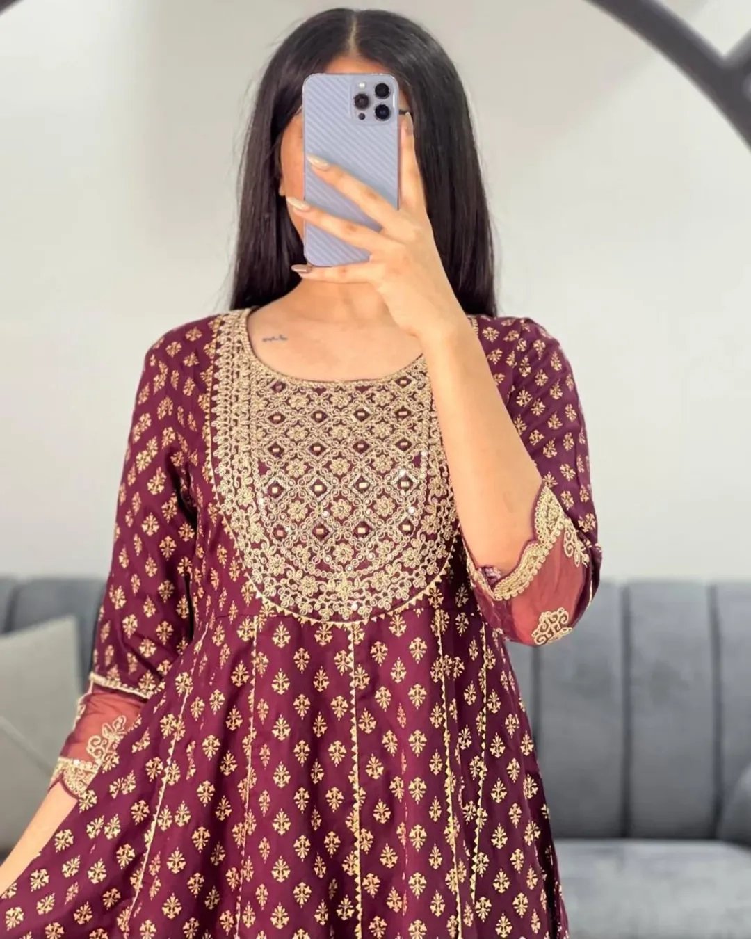 قرمز