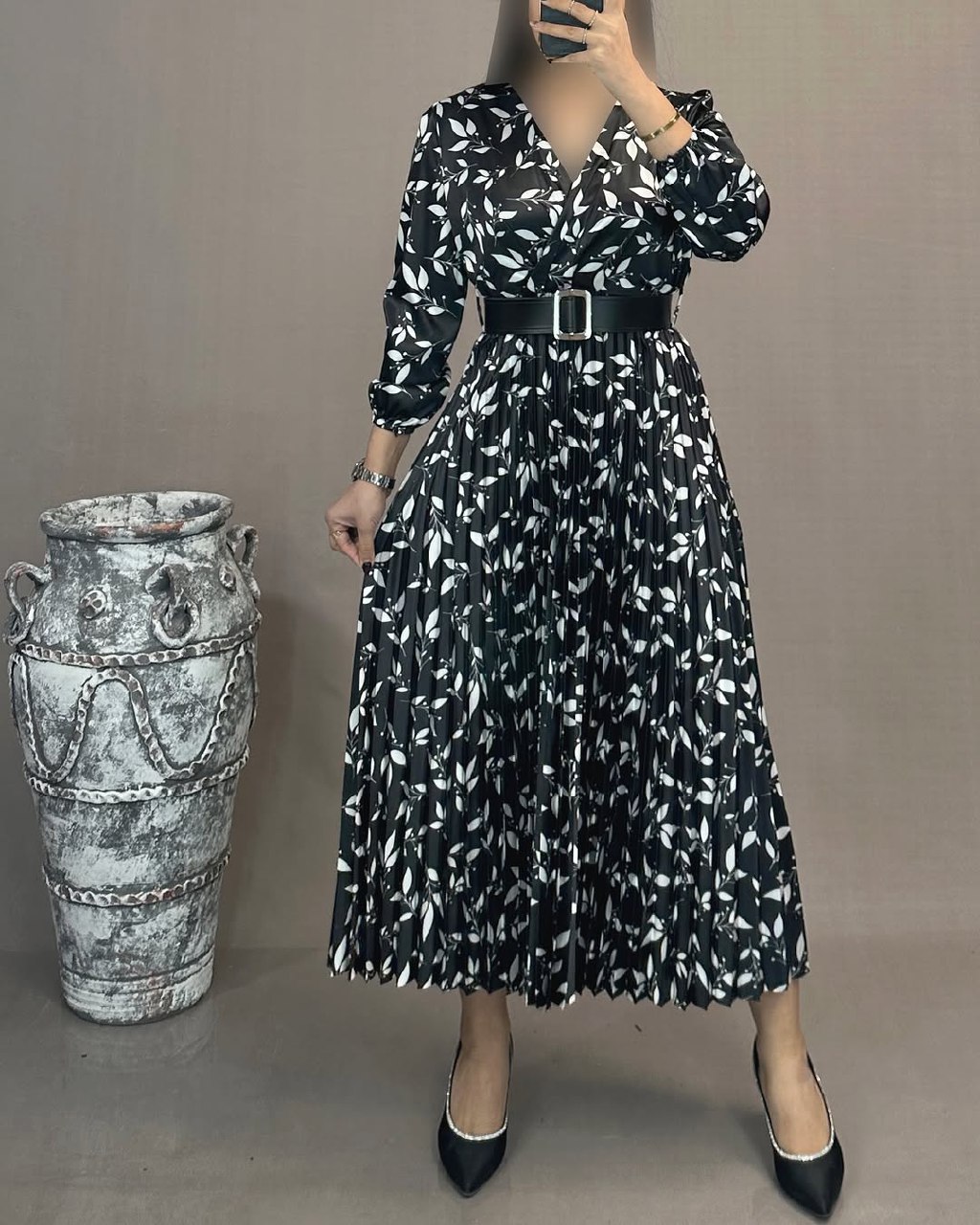 سفید مشکی طرح برگ